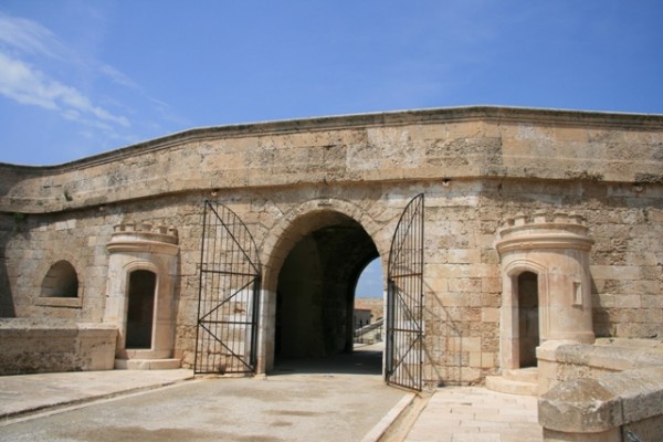 Isabella II fortress, Menorca