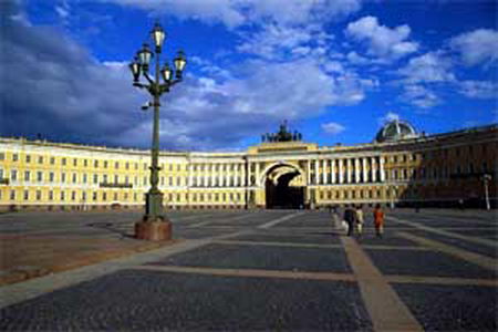 Eugenia Kempinsky. Dvorcovai square