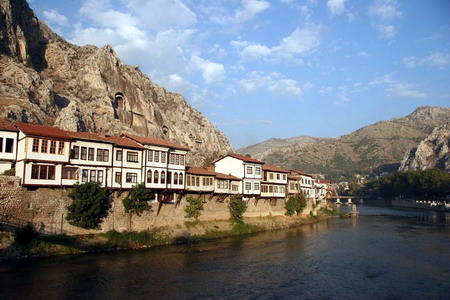 Tolun Cerkes. Amasya